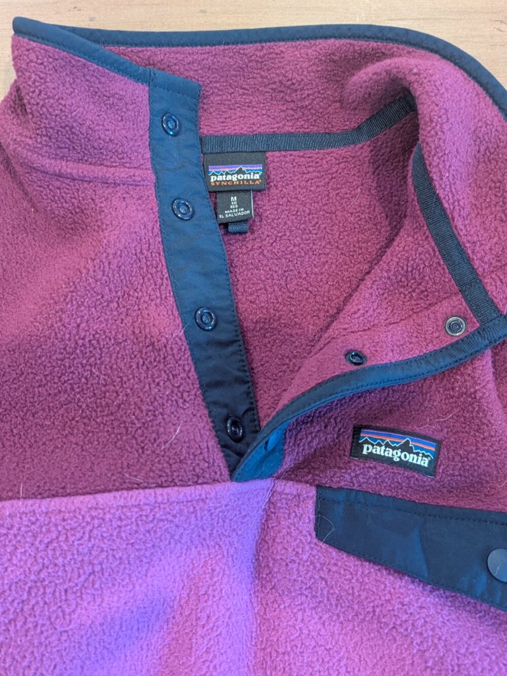 Girls M(10) Purple Patagonia Fleece Pullover